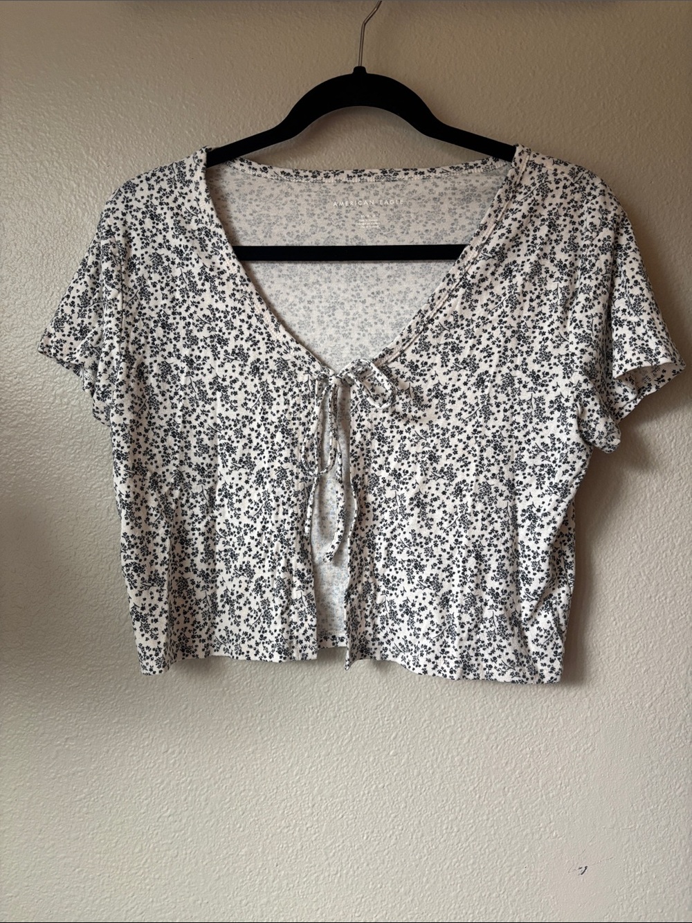 American Eagle Outfitters White Crop Top with Black Floral Print